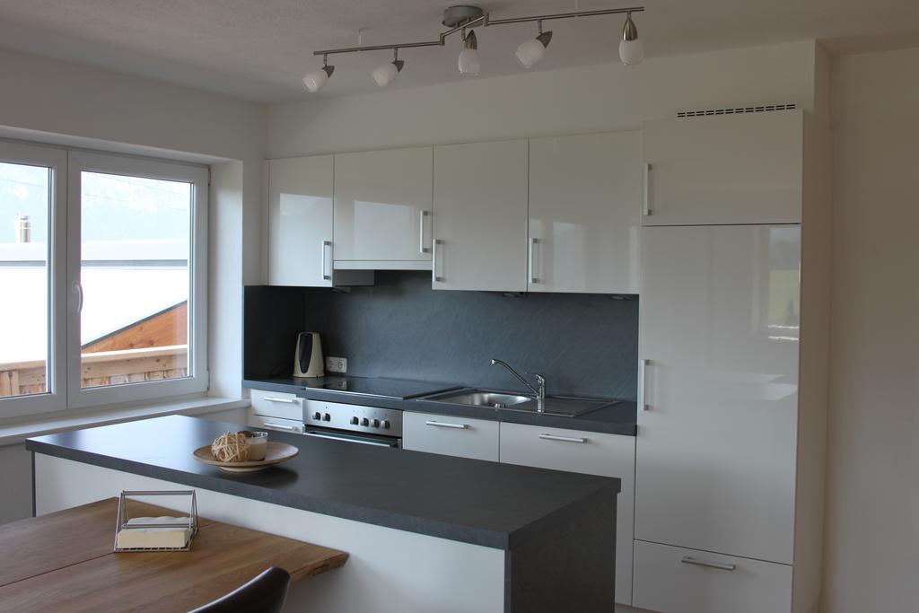 Apartment Am Birkenweg Oberndorf in Tirol Kamer foto