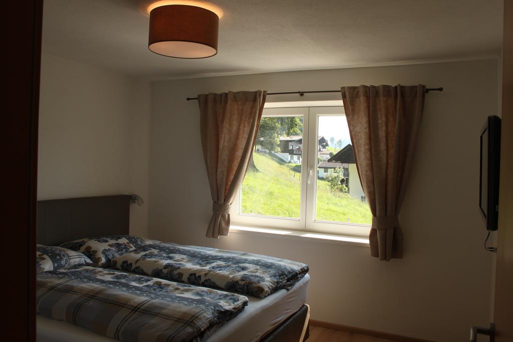 Apartment Am Birkenweg Oberndorf in Tirol Kamer foto